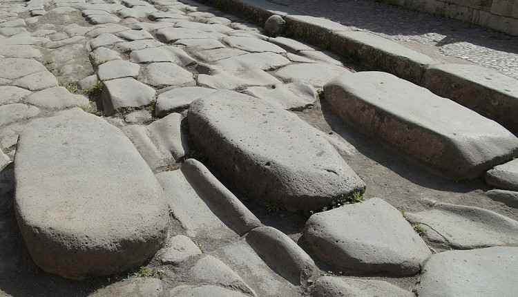 Pompeji und Vesuv auf eigene Faust - Trittsteine in Pompeji