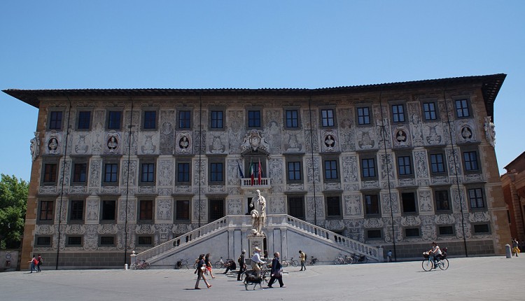 Palazzo dei Cavalieri mit prachtvoller Fassade