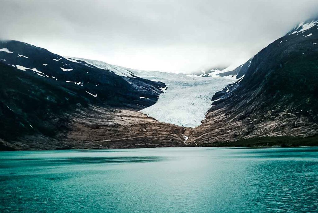 Svartisen Gletscher Holandsfjord Norwegen