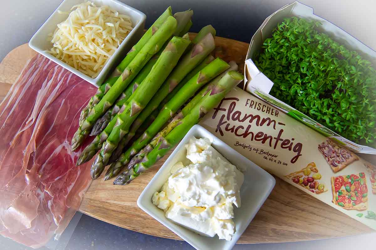 Flammkuchen mit Spargel und Schinken Zutaten