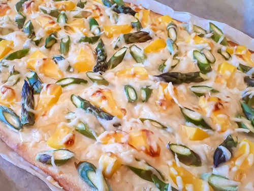 Flammkuchen mit Lachs