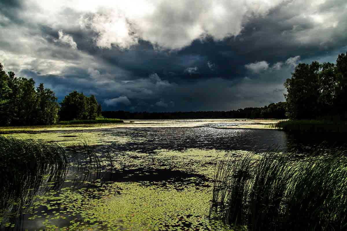 Unwetter über dem See