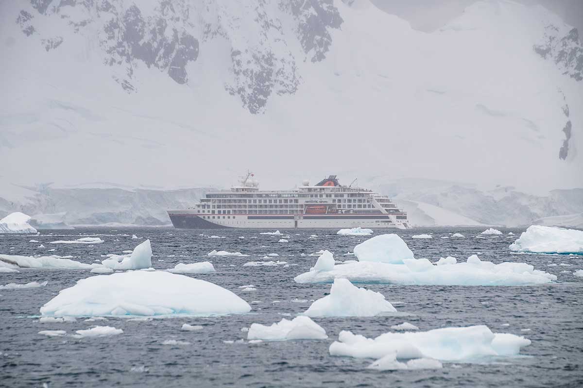 Antarktis Kreuzfahrt Paradise Bay