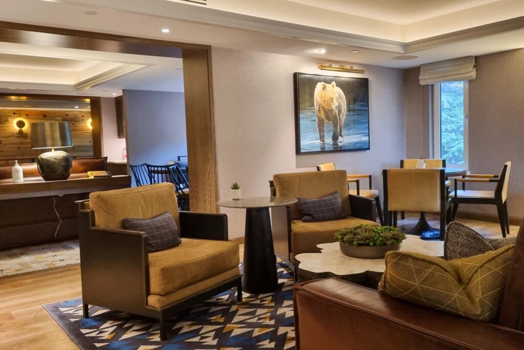 Gold Lounge Fairmont Chateau Whistler